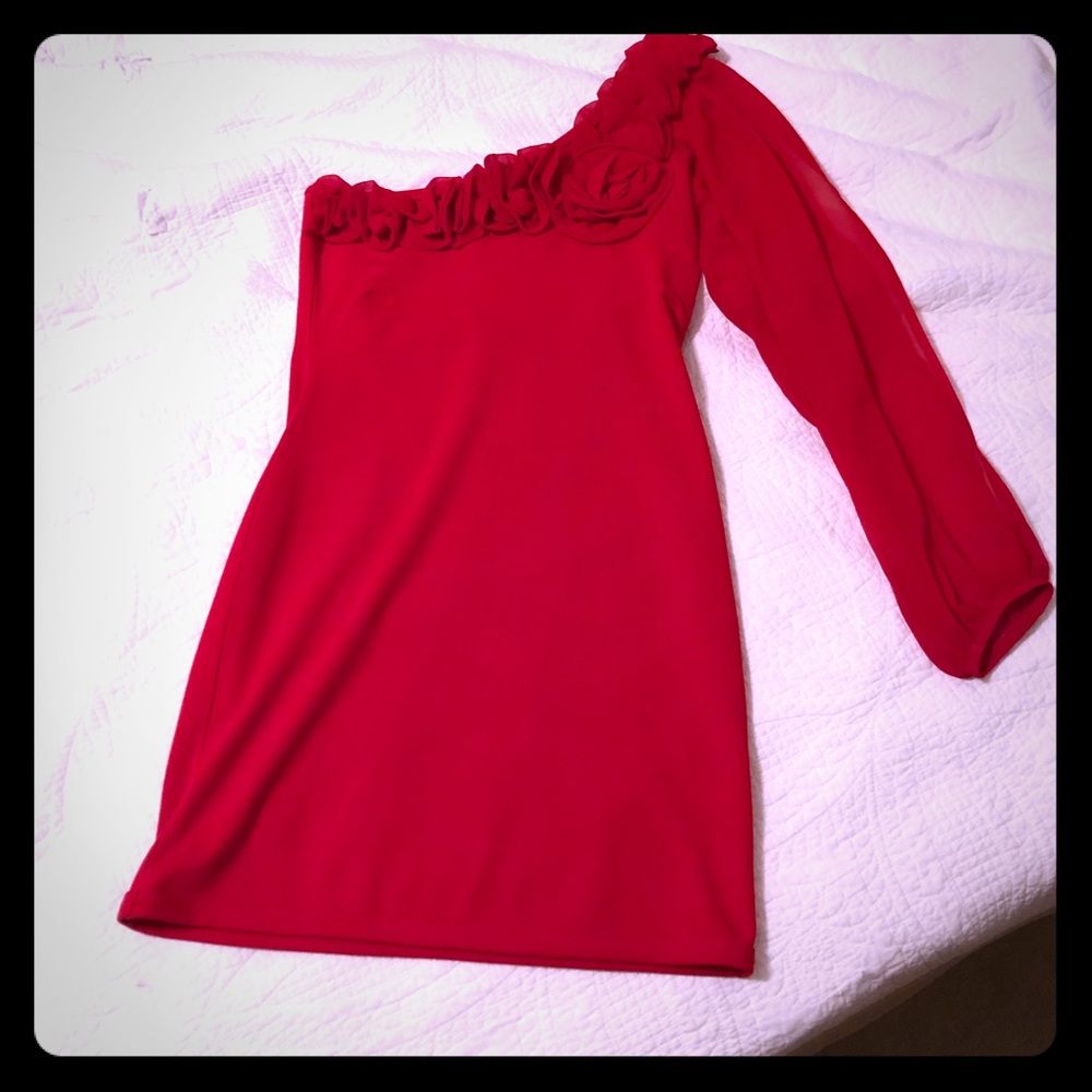 Venus- Red hot mini!